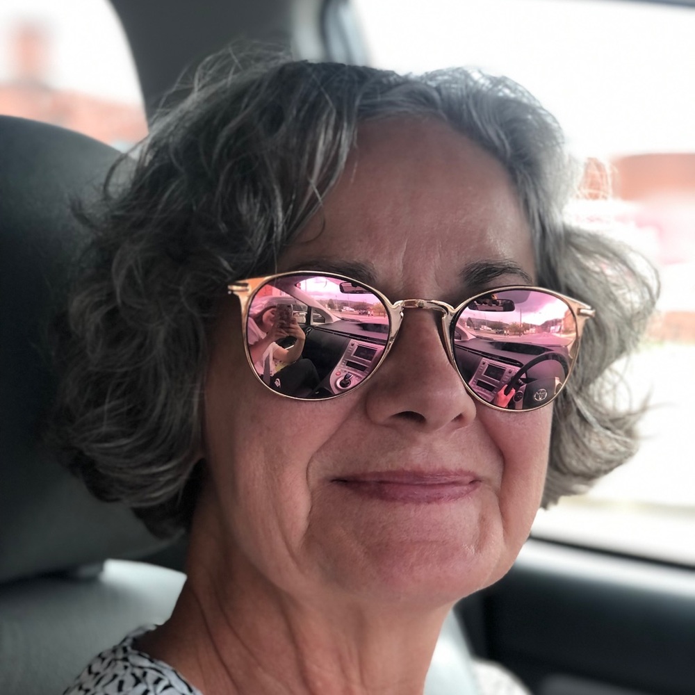 Meet your Posher, Vickie